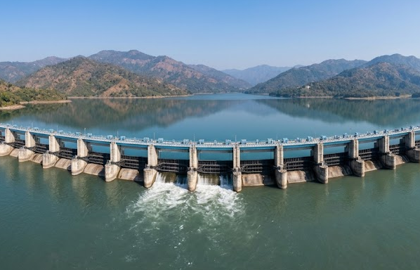 Bhimgoda Barrage in Haridwar, Uttarakhand, with flowing Ganga River waters and scenic Himalayan foothills near professional resume writing services in Haridwar.